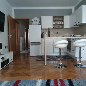 Sve U 5 Minuta Appartement Zadar